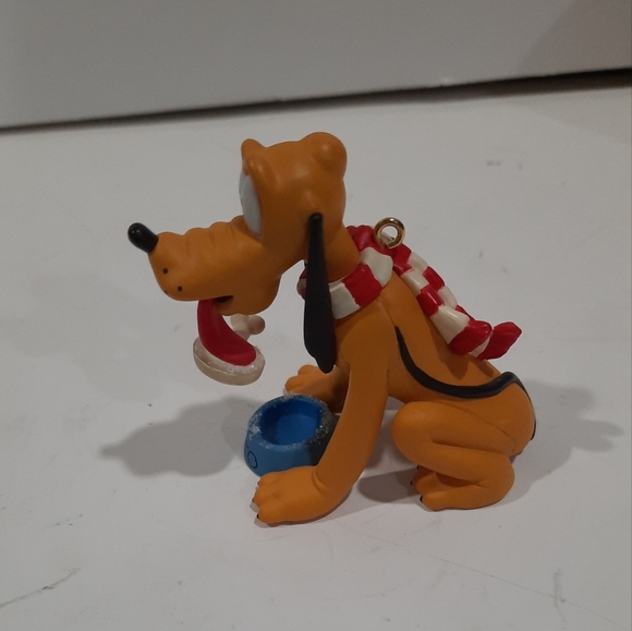 "Dog Dish Dilemma" Hallmark Pluto Ornament - Picture 6 of 8
